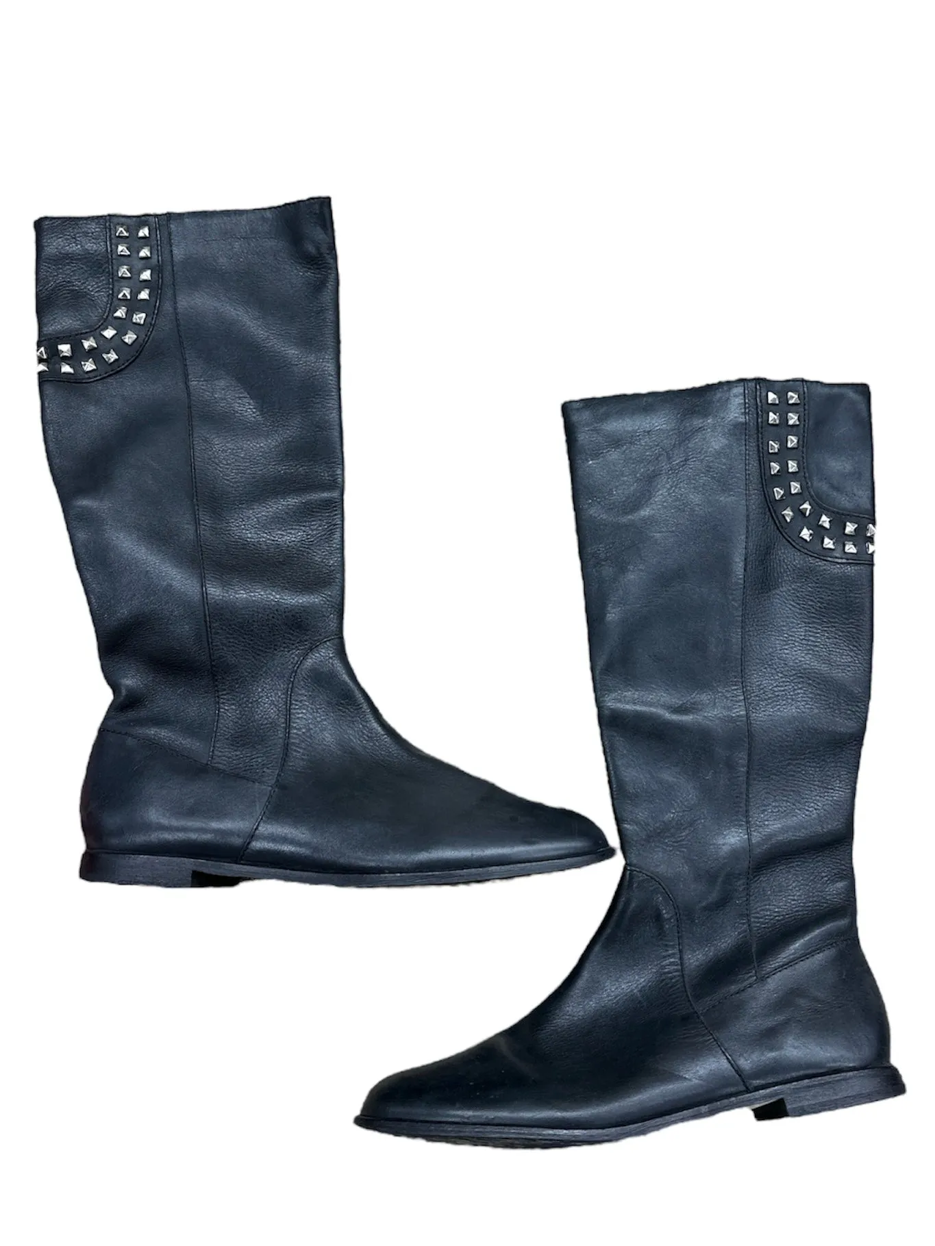 Black knee-high boots from Clothes Mentor in size 10.