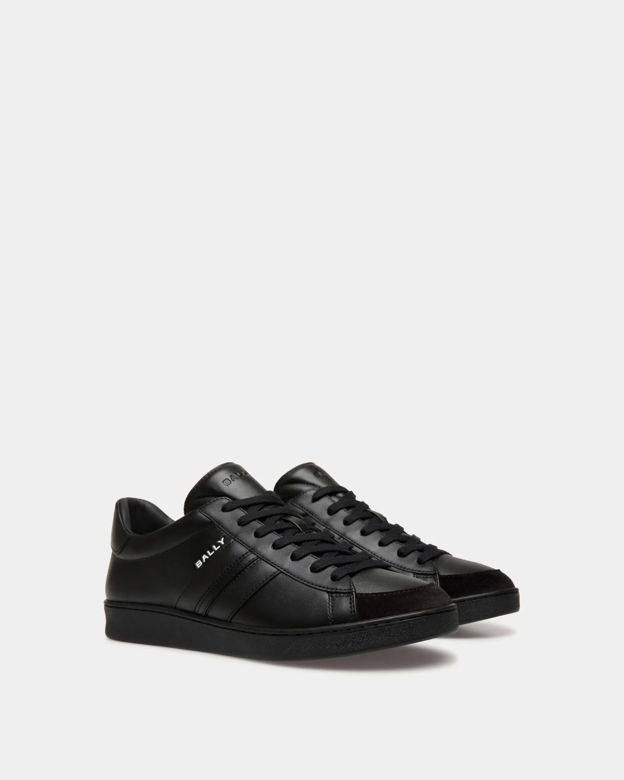 Black Leather Tennis Shoes