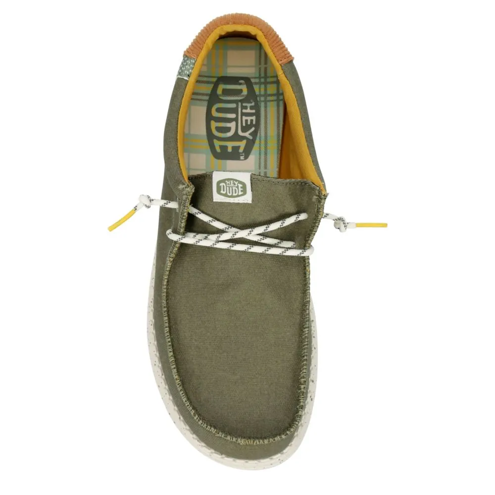 Men's HEYDUDE WALLY Slip-On Sneaker