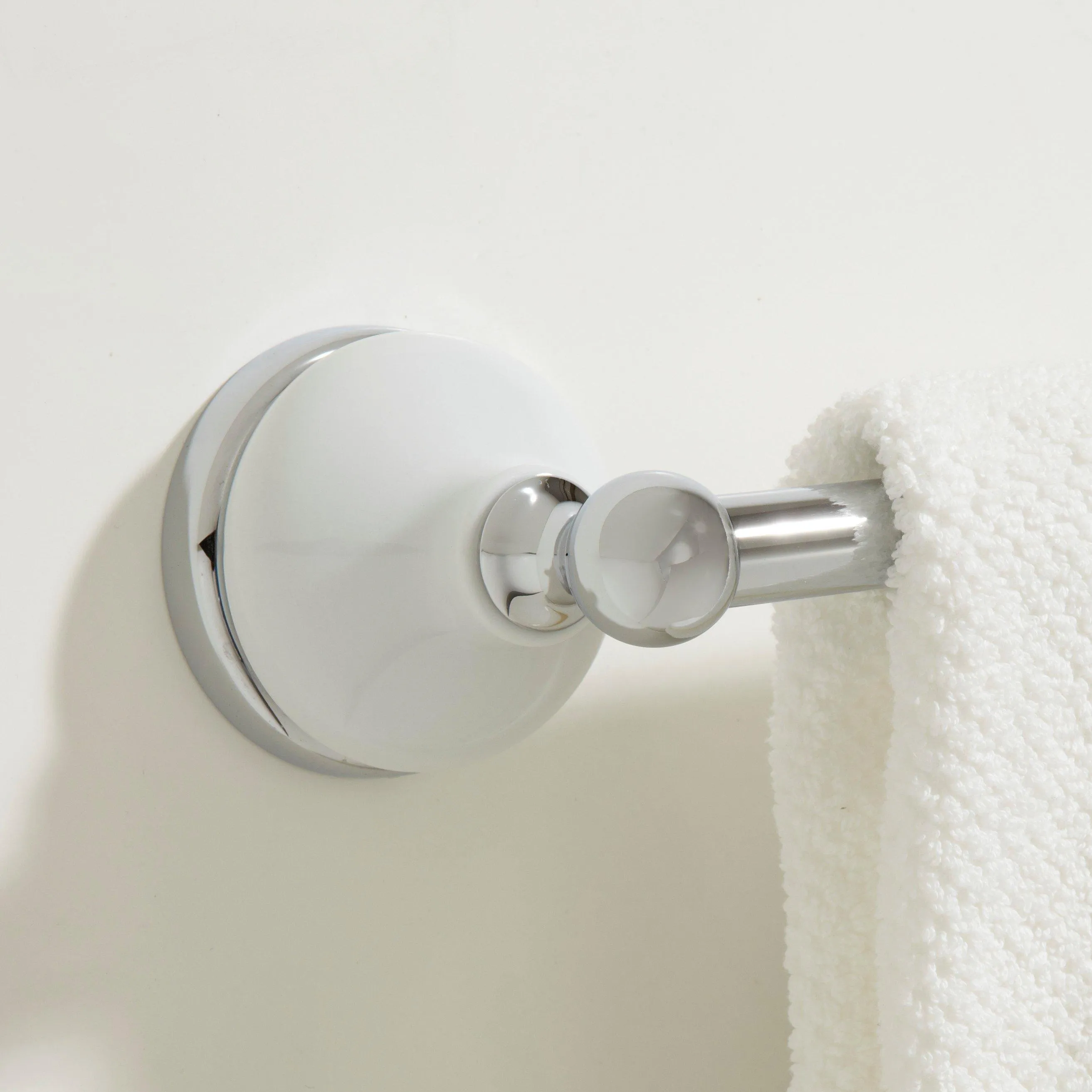 Houston Towel Bar