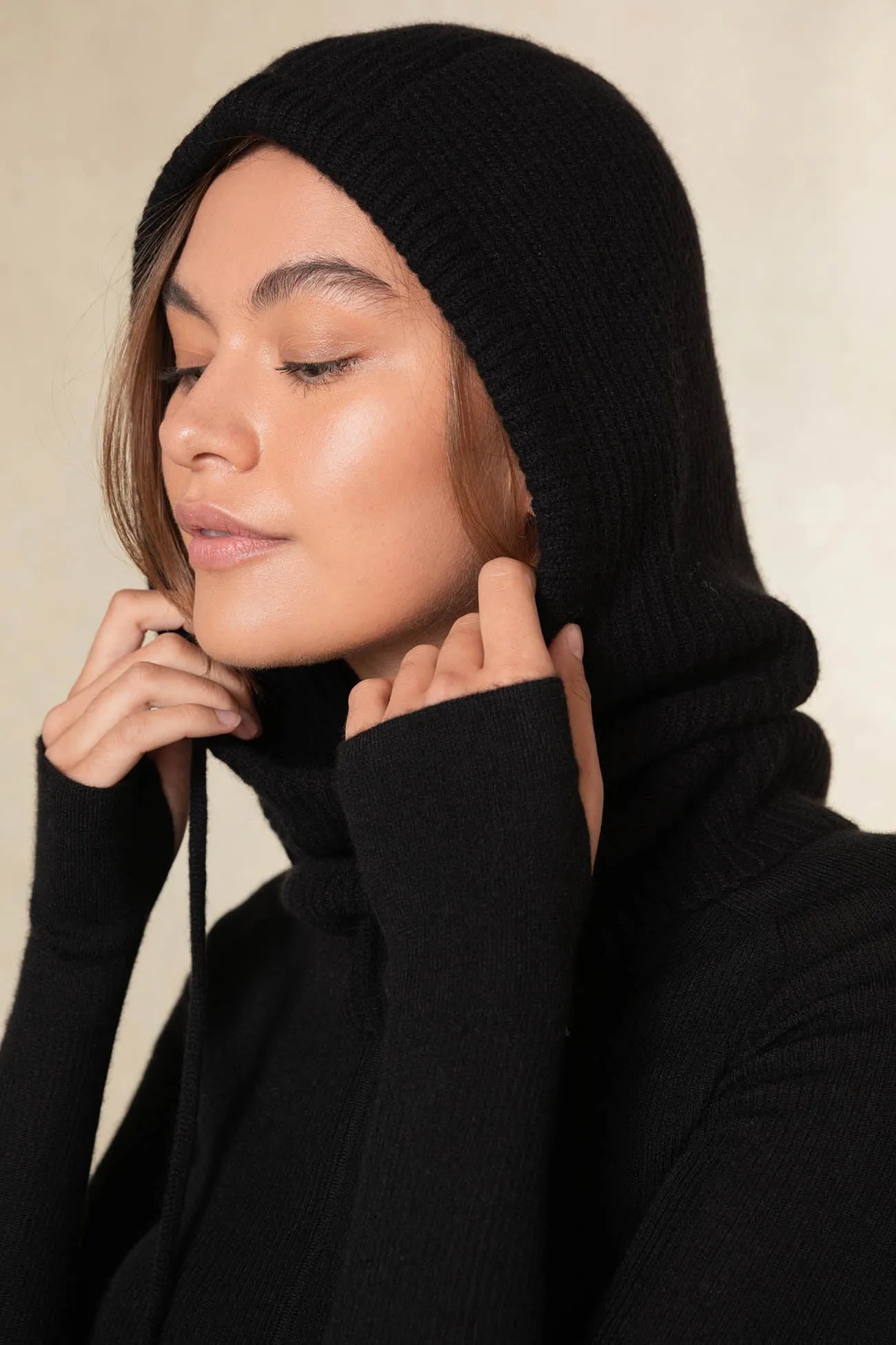 LEVI HOODED COWL