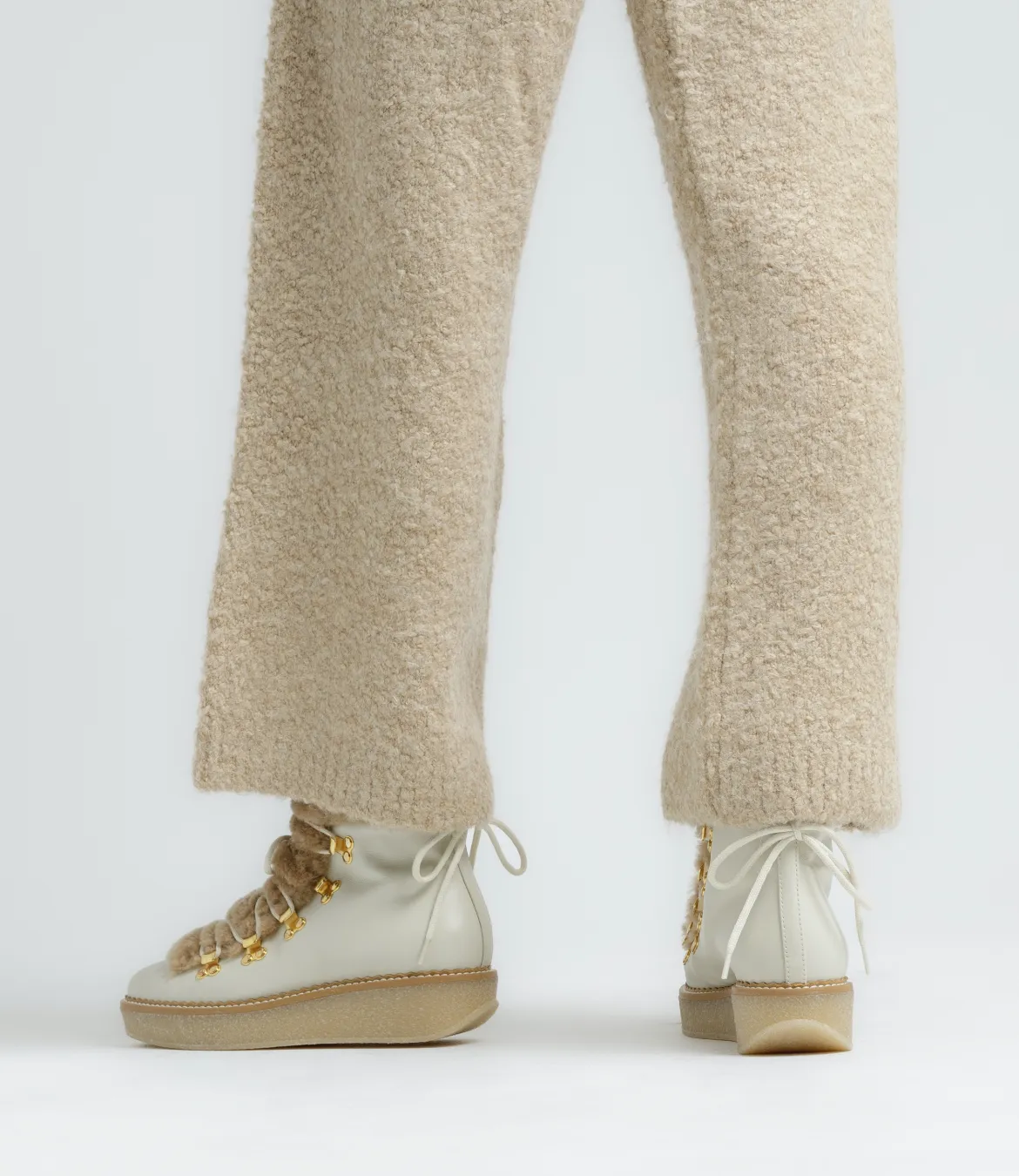 Misumi Snow White Winter Boots