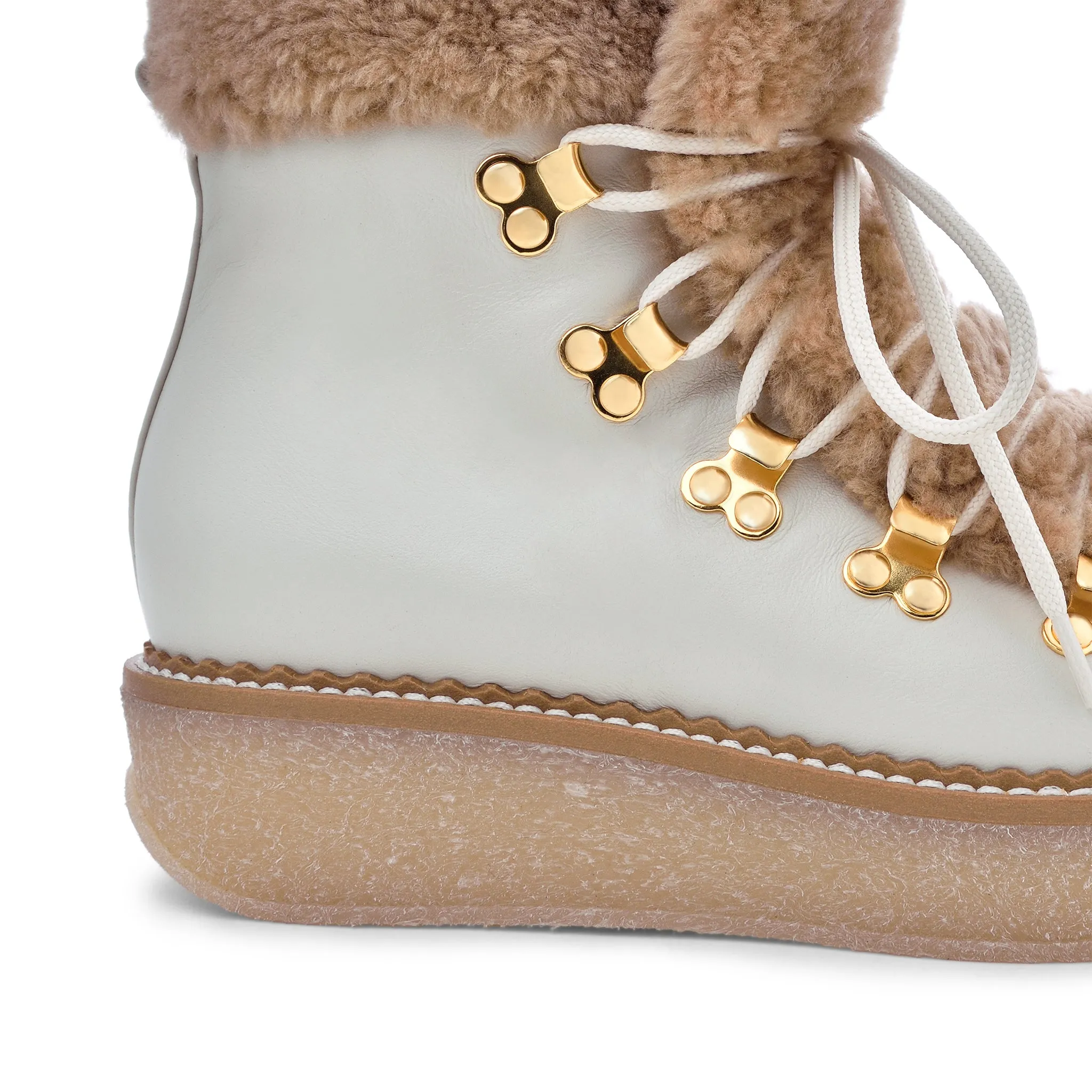 Misumi Snow White Winter Boots