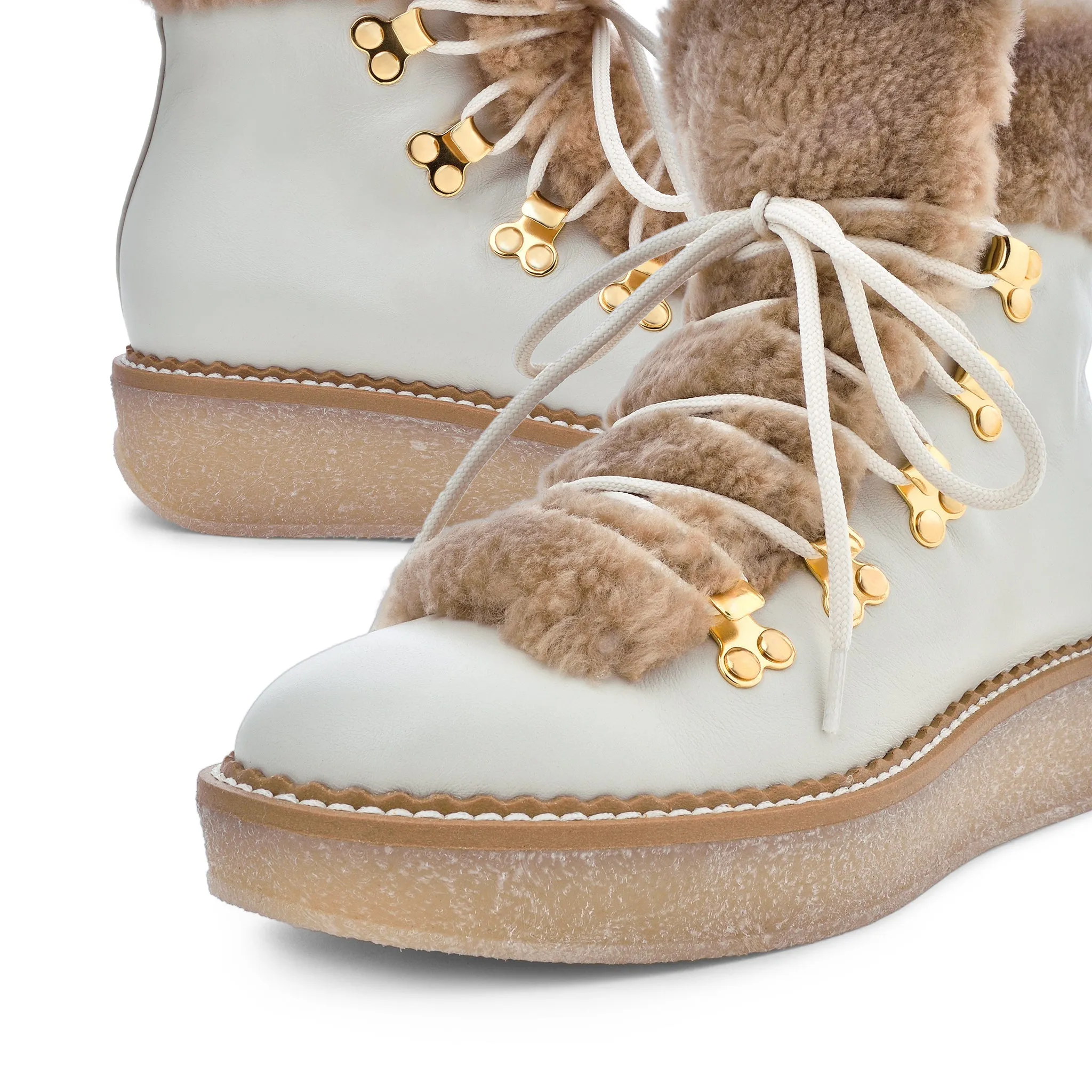 Misumi Snow White Winter Boots