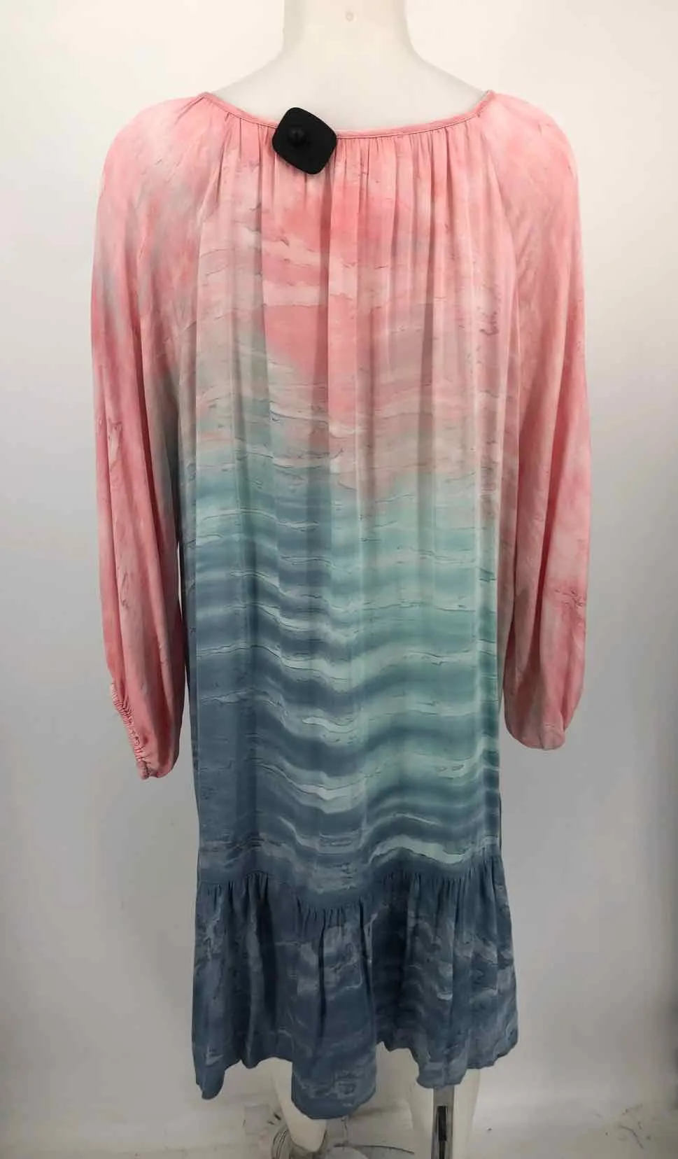 River + Sky Pink Blue Dyed Print Size Large (L) Dress