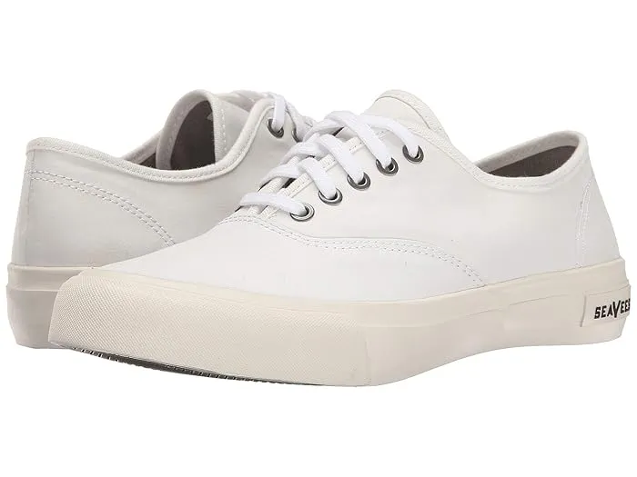 SeaVees Women's Legend Sneaker Classic