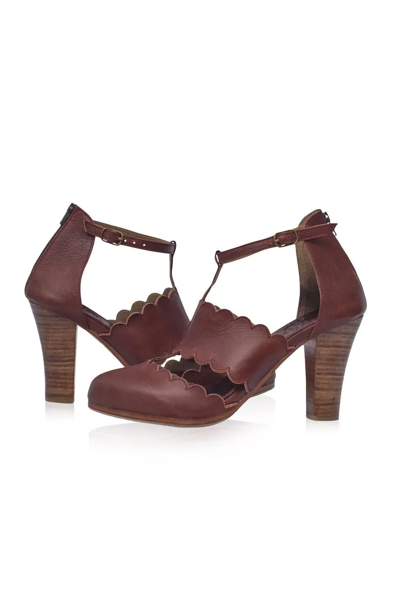 Vintage Brown Incognito Leather Heels