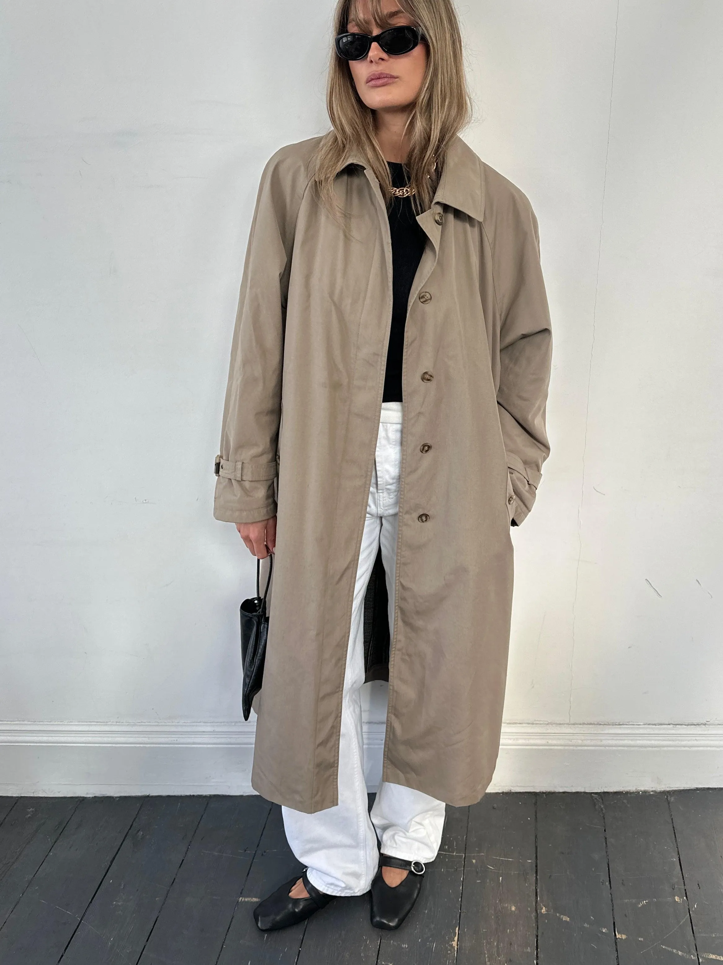 Vintage Water Resistant Trench Coat - M/L with Concealed Placket