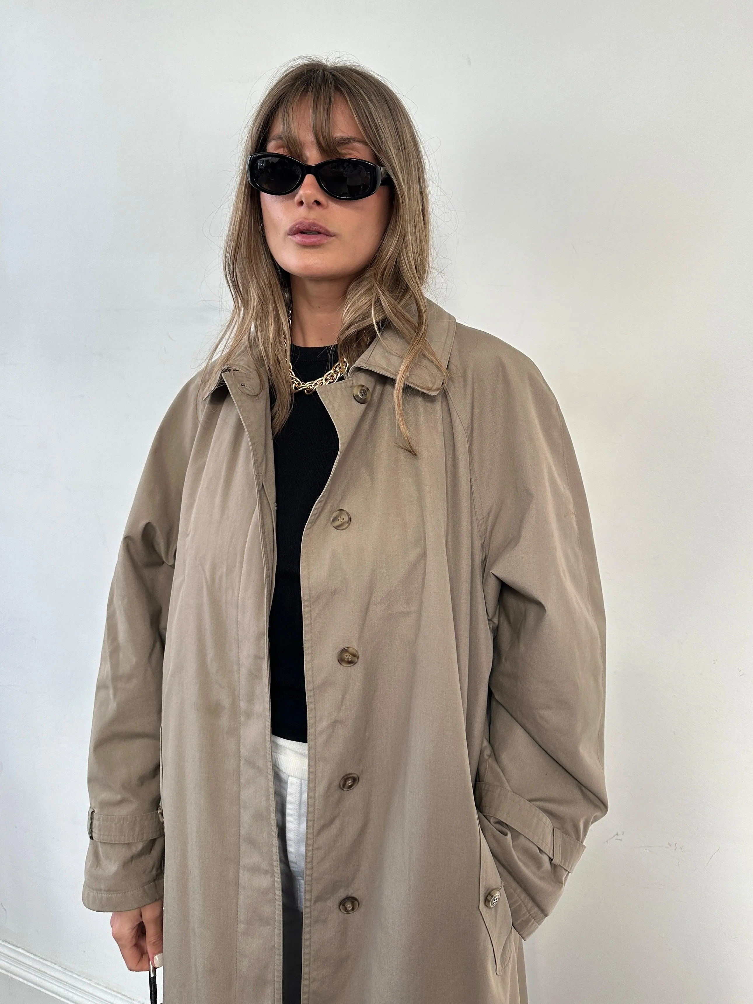 Vintage Water Resistant Trench Coat - M/L with Concealed Placket