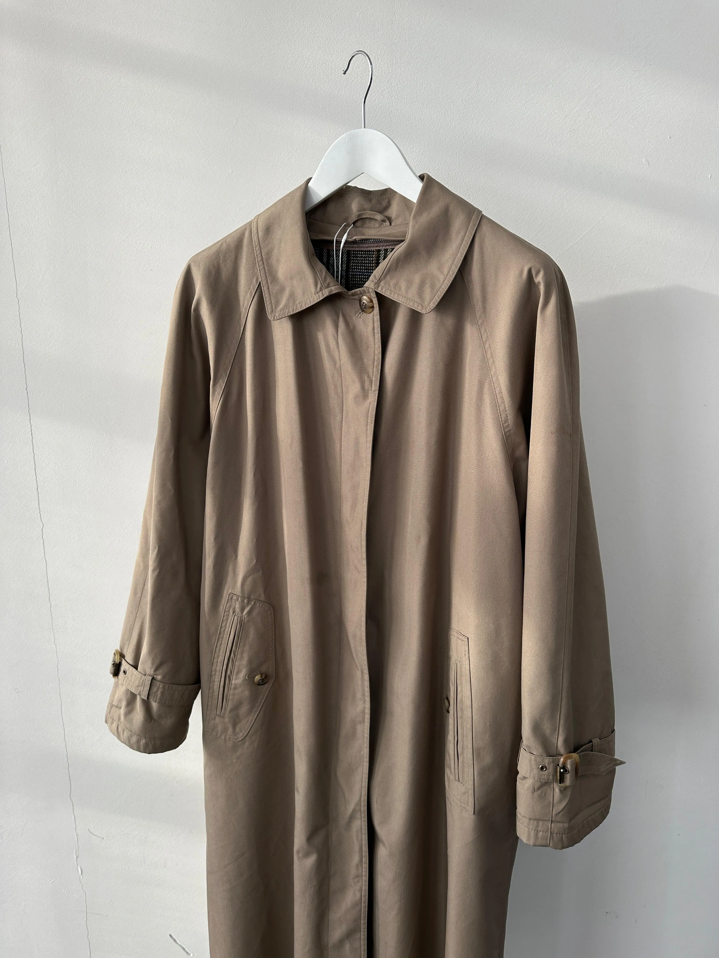 Vintage Water Resistant Trench Coat - M/L with Concealed Placket